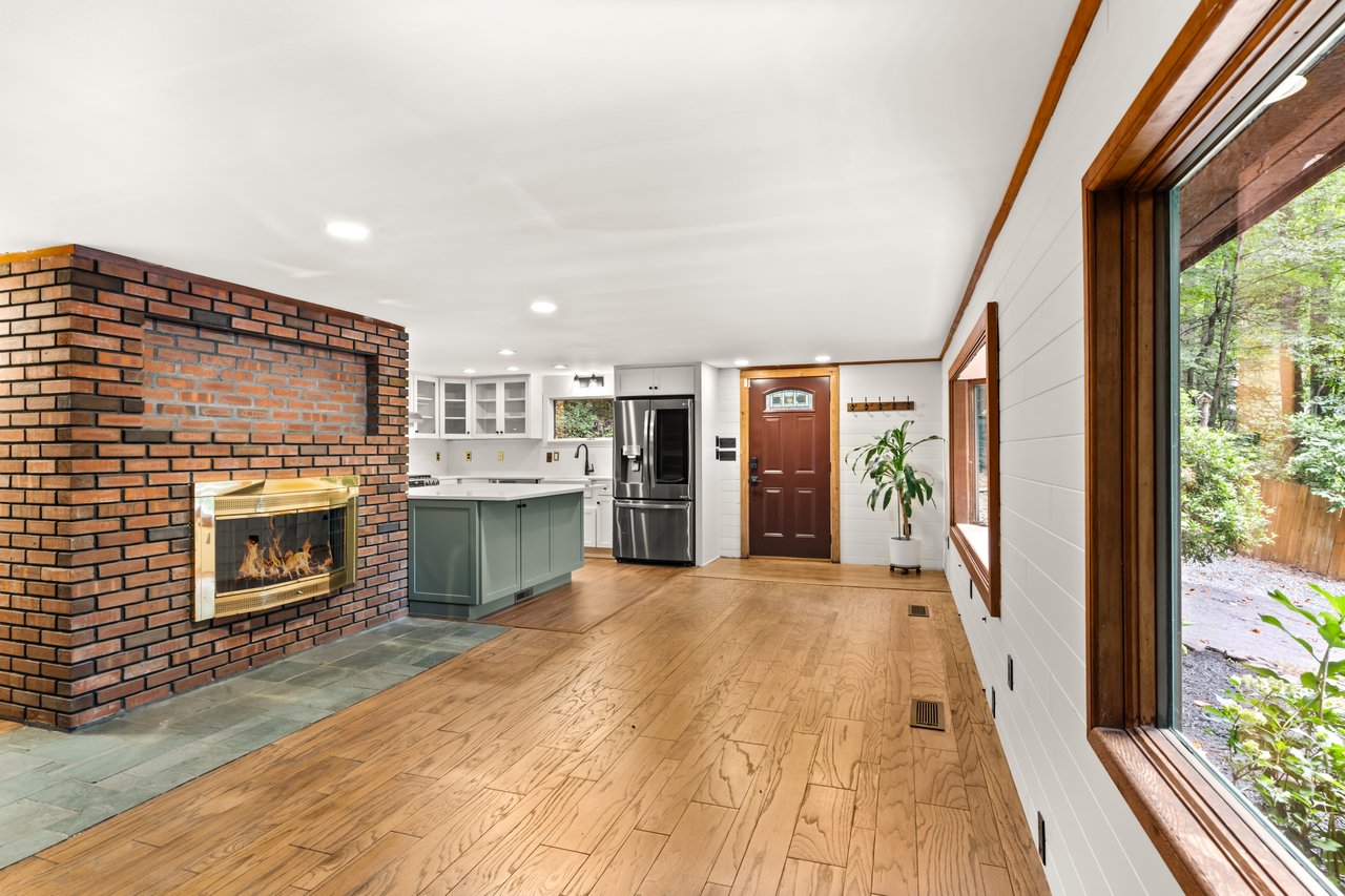 158 Buffalo Hollow Rd