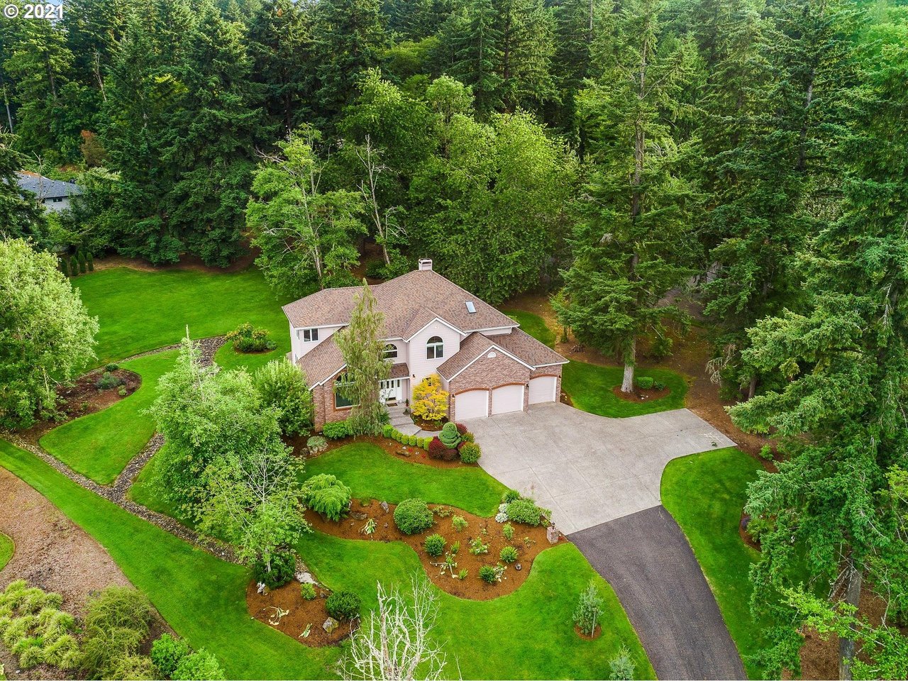 16888 SE WOODED HEIGHTS DR