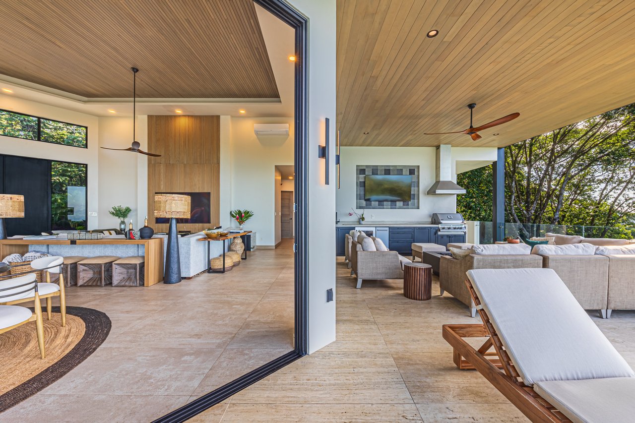 Luxury Estate in Escaleras - Incredible Ocean Views 5.5 Acres