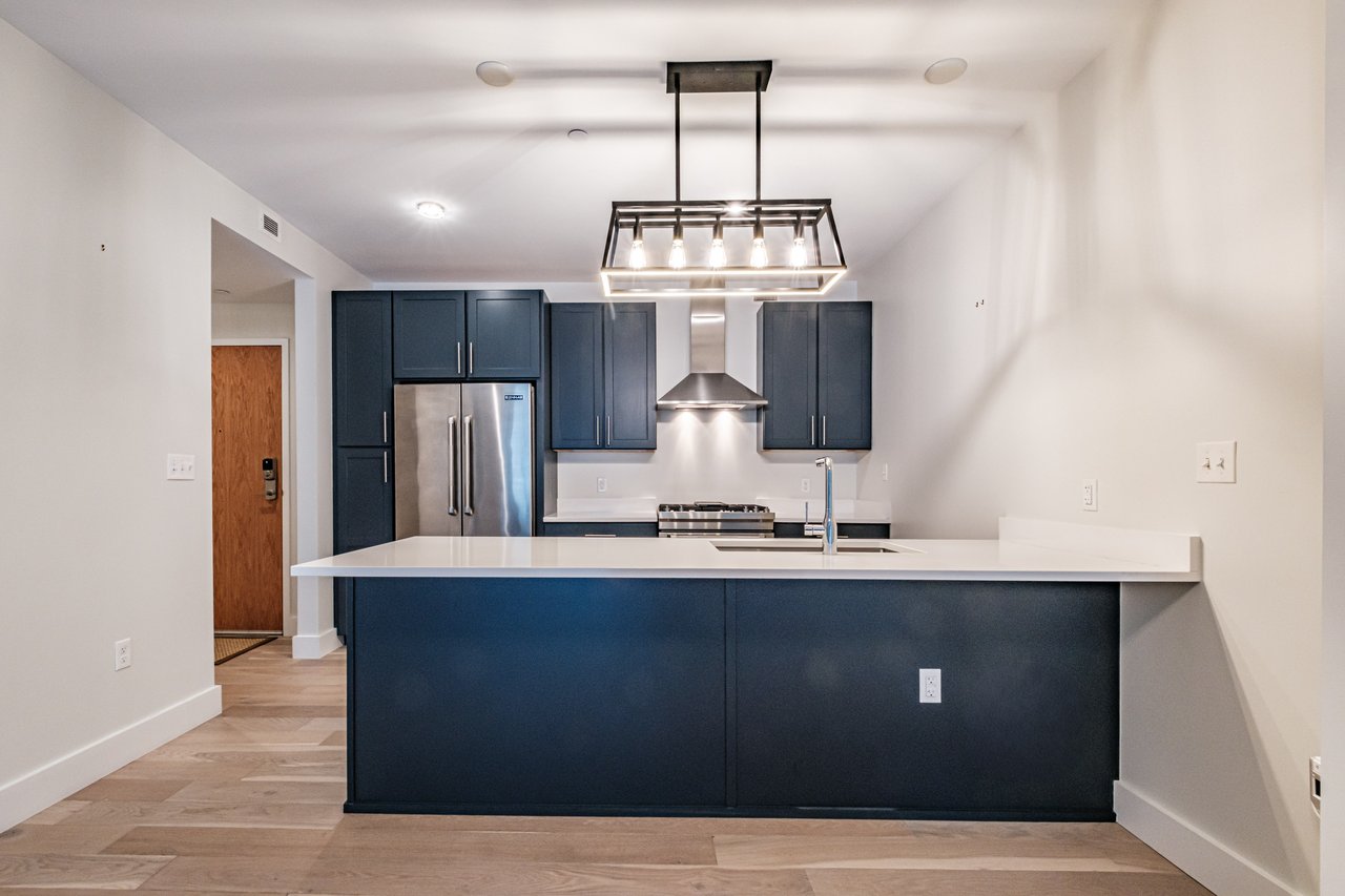 383 Commercial St #303