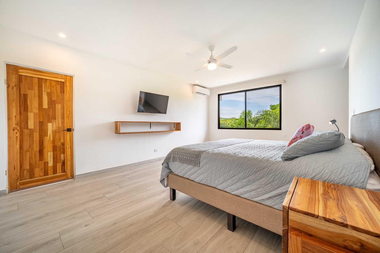 Casa Off shore | Spacious 6BR Home Steps from Tamarindo Beach & Town