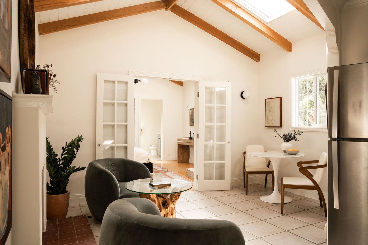 3895 Fredonia in Studio City