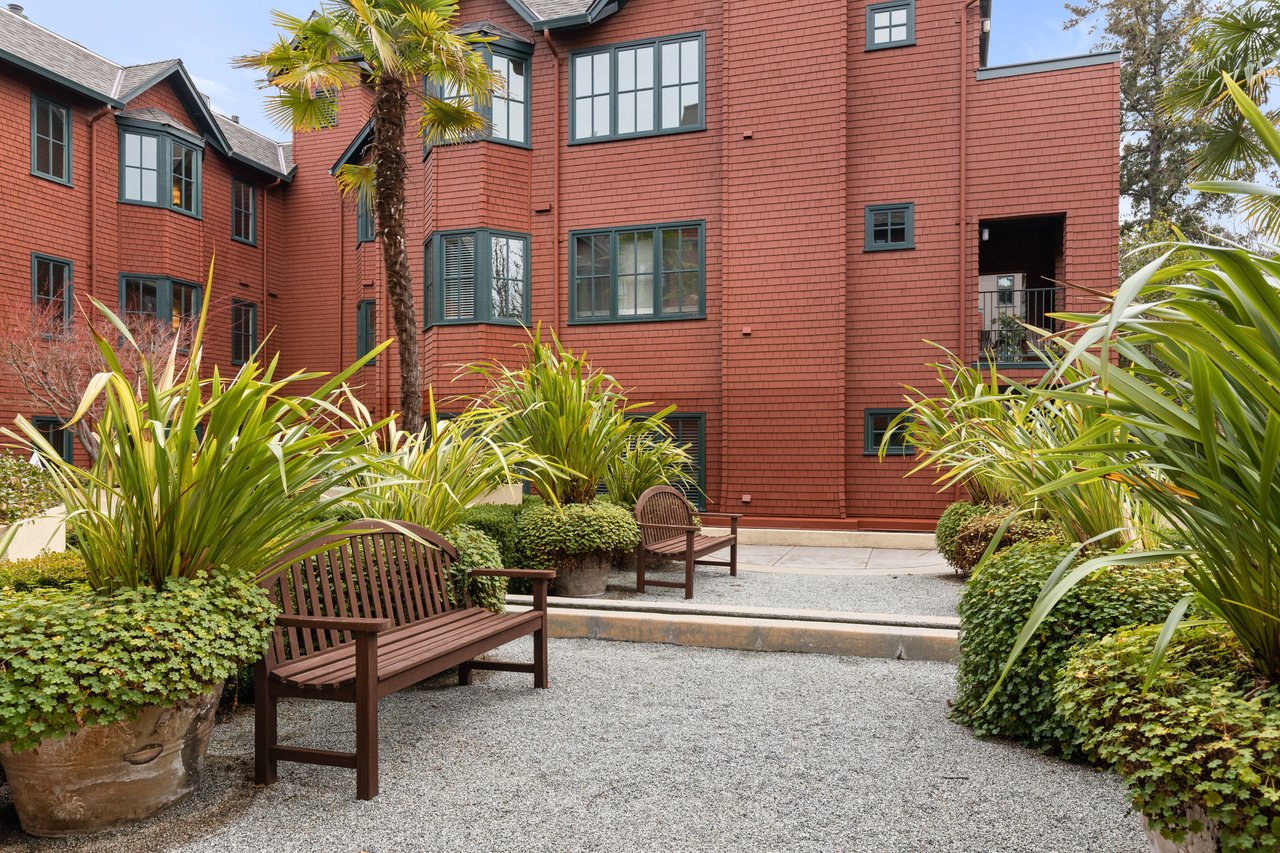 38 3rd St, Unit 204