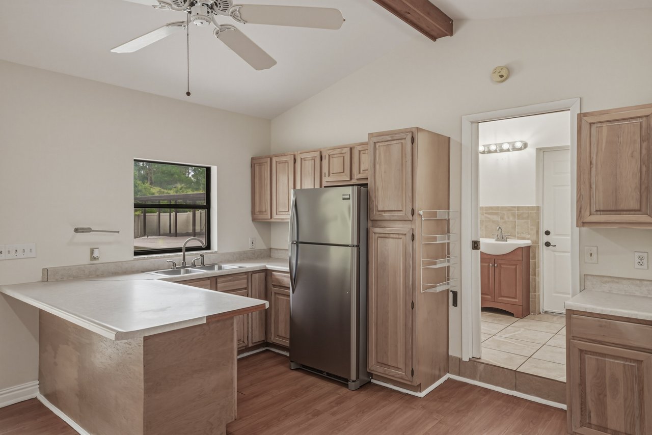 7601 Thunderhead Street