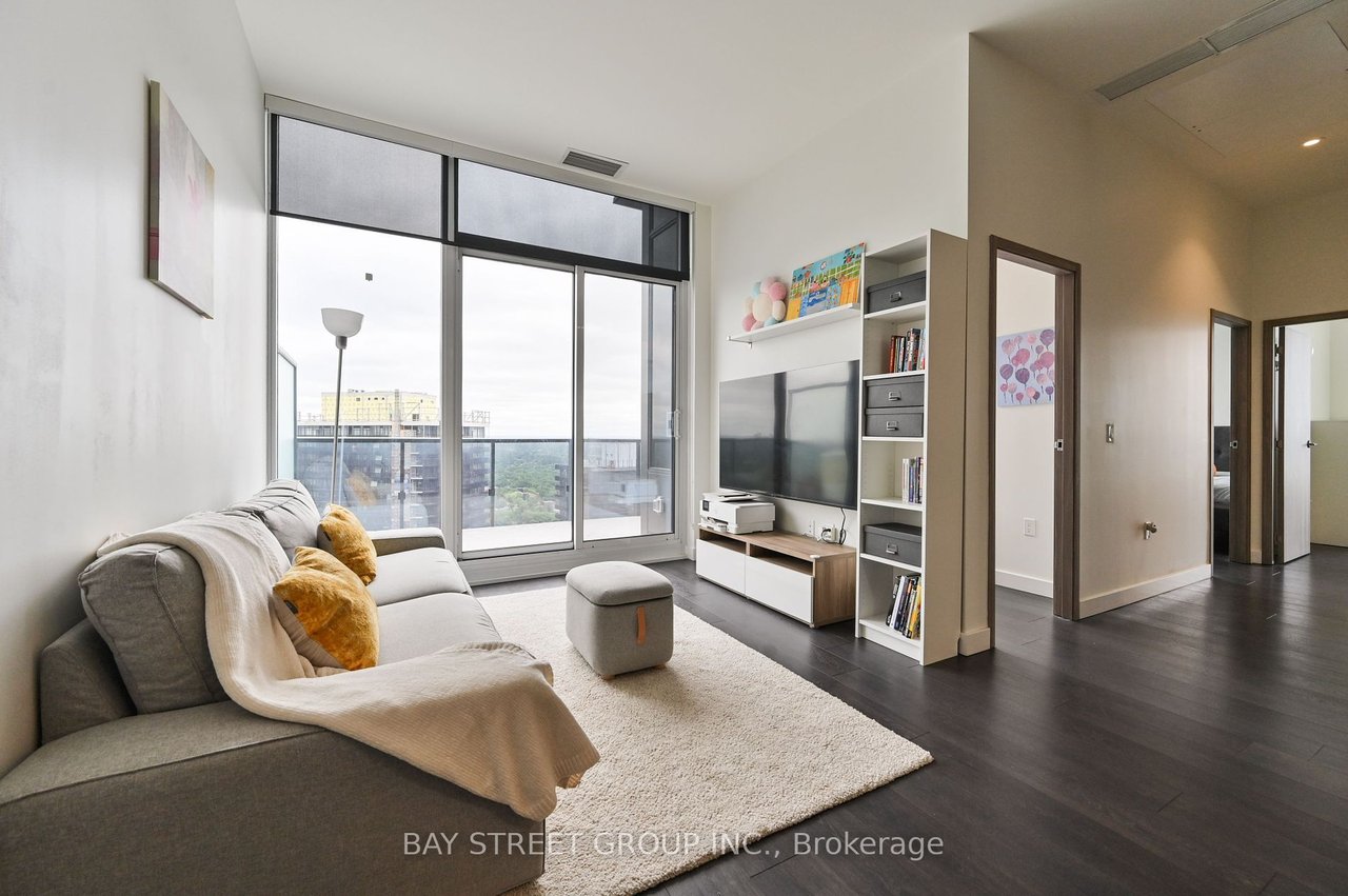 NORTH YORK'S MOST LUXURIOUS PENTHOUSE