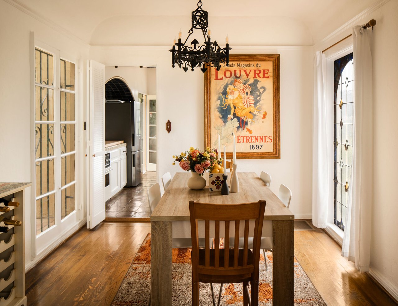 3346 N Knoll Dr, Hollywood Hills