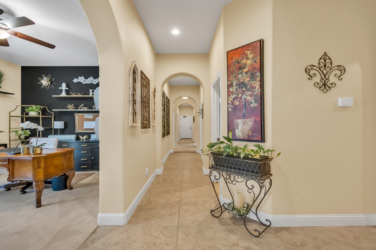 4040 Borderlands Dr