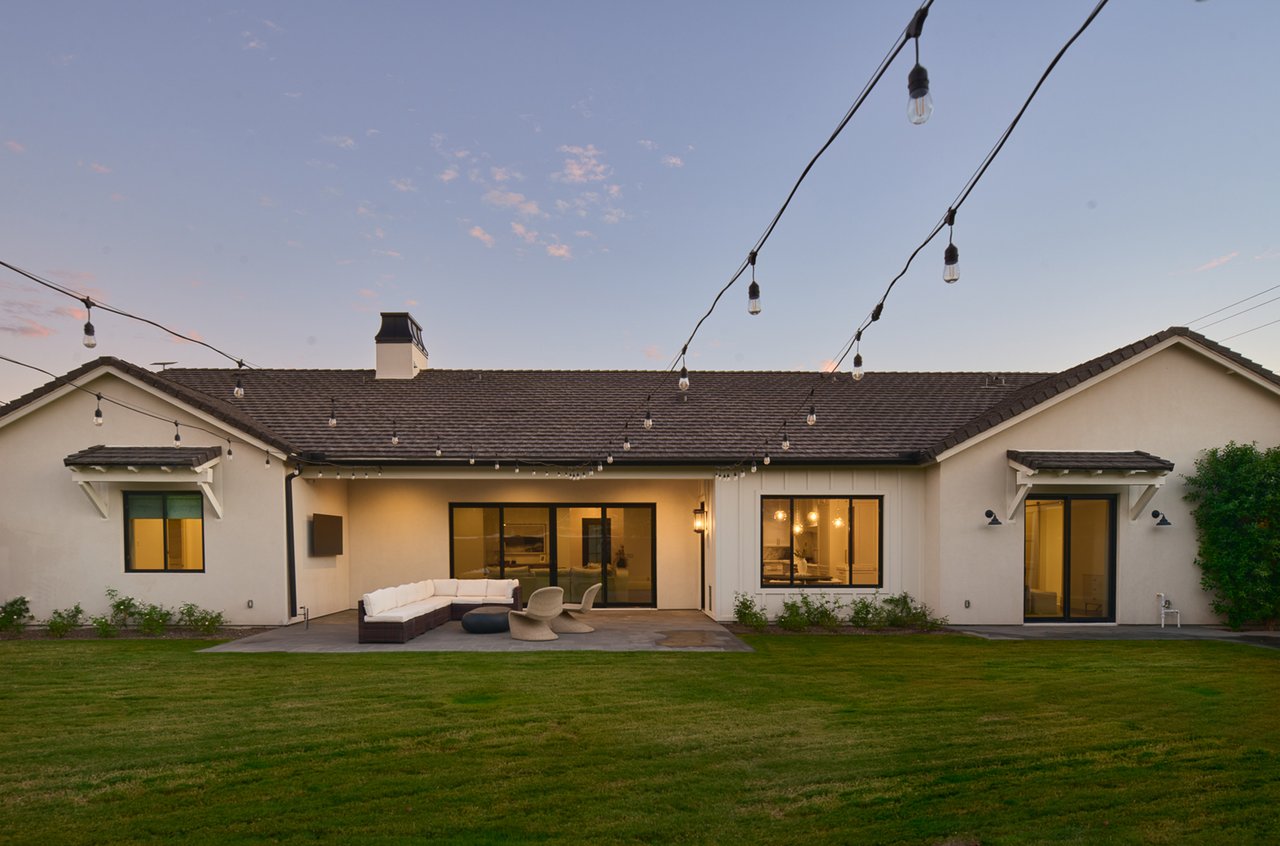 3602 E HIGHLAND Avenue