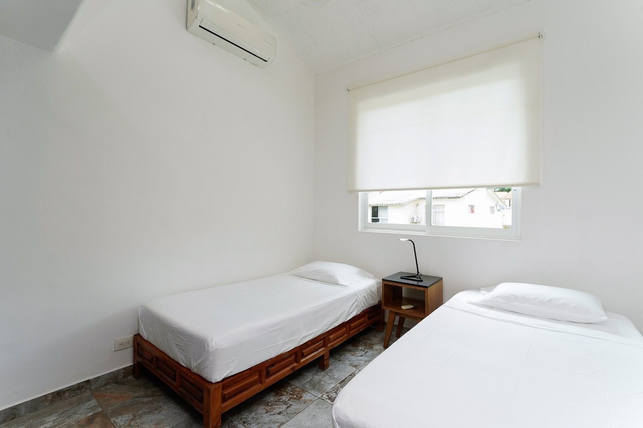 2 Bedroom, Condo, Mirador #6