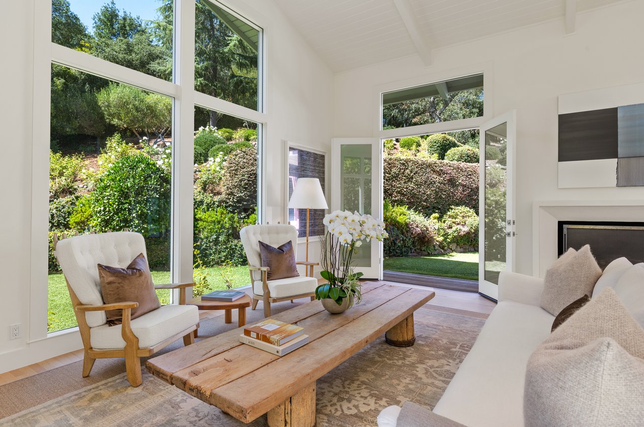 Private, Modern Compound in Premier Ross Location
