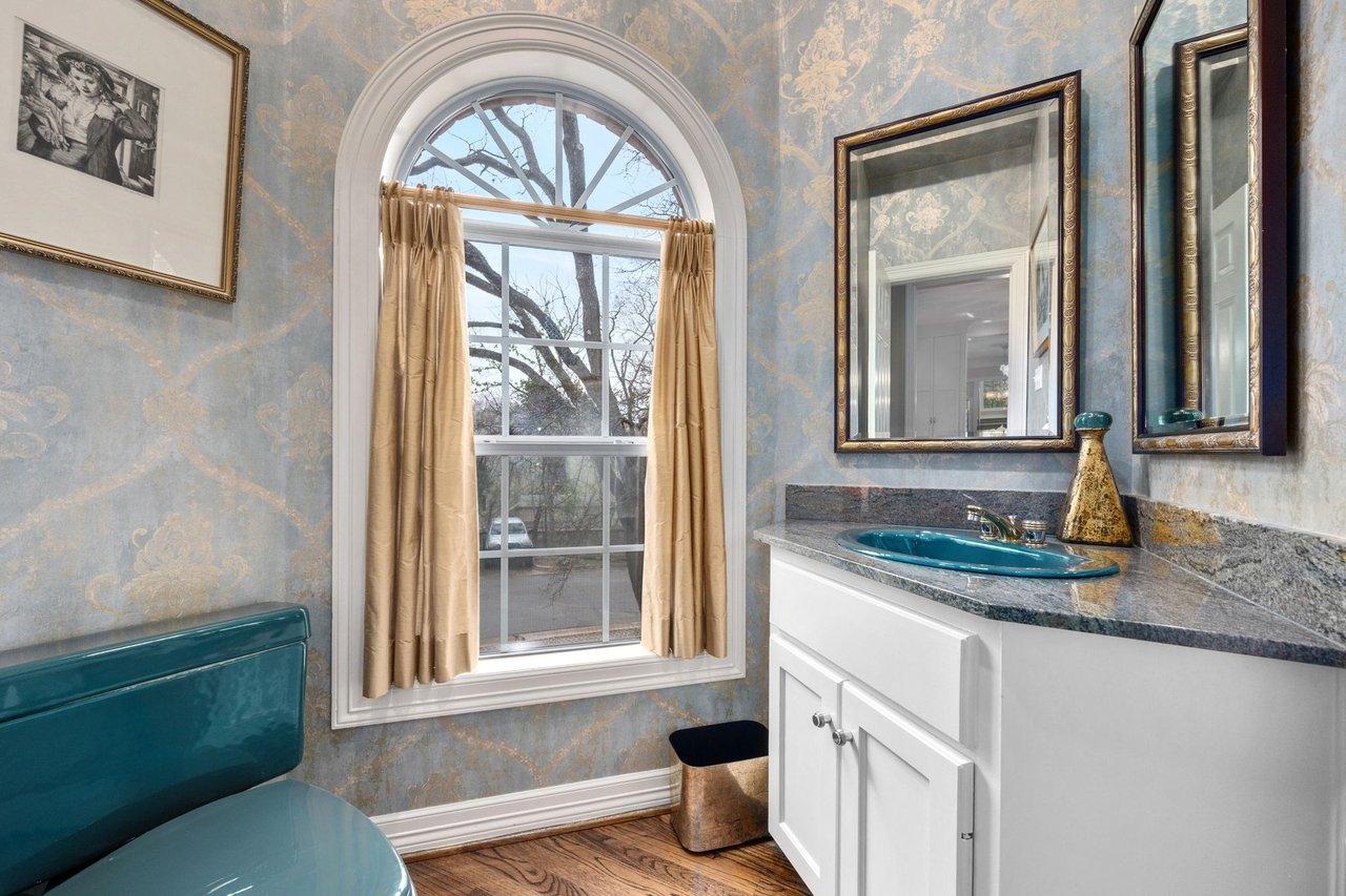 2716 Hillview Green Lane