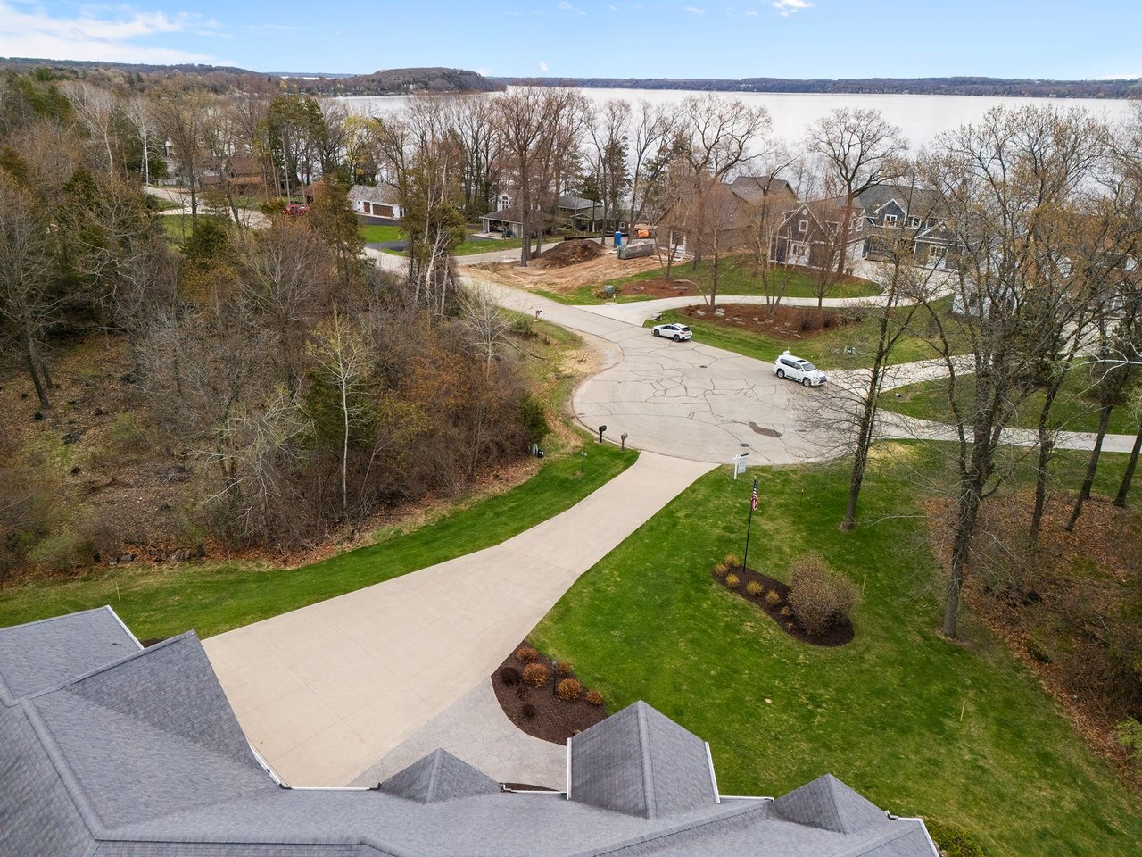 N4725 N Lakeshore Drive