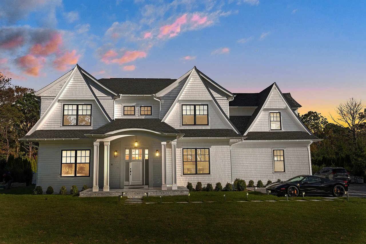 16 Cheviot Rd