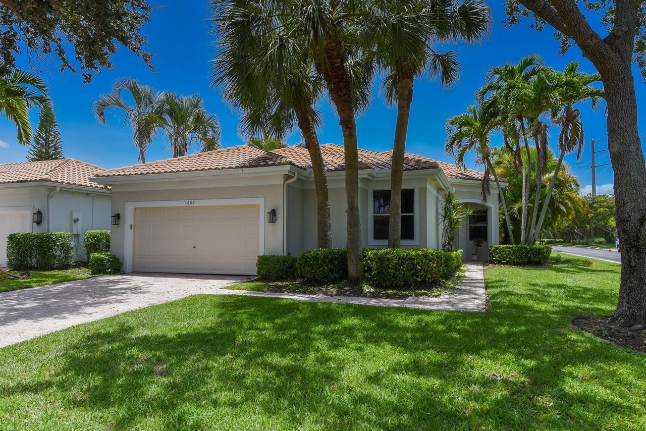 6685 NW 24th Ter