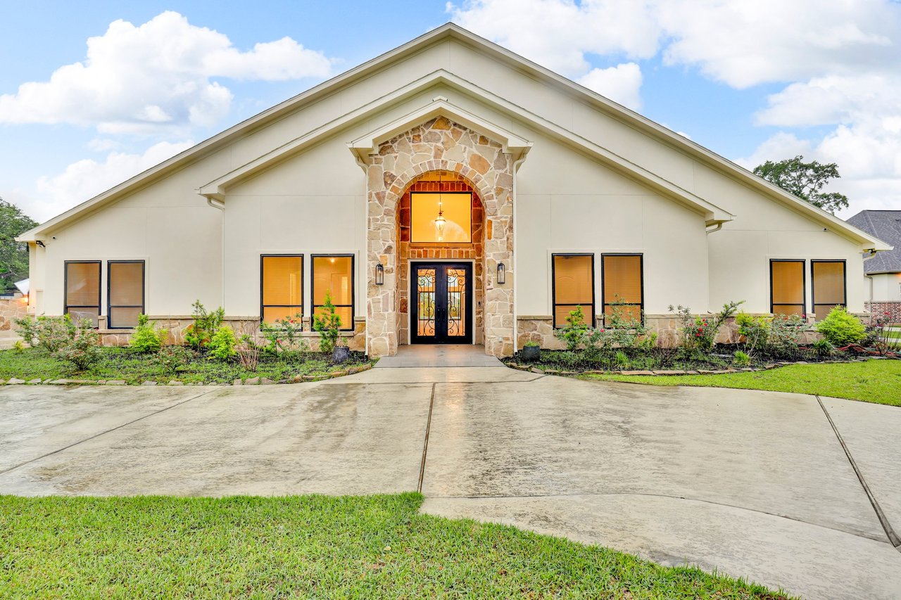 25927 Hunter Lane