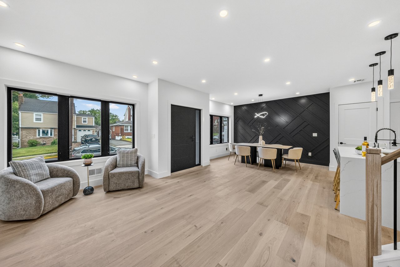 887 Linden Ave, Ridgefield, NJ 07657