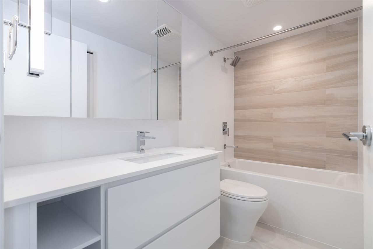 13655 Fraser Hwy, #1707