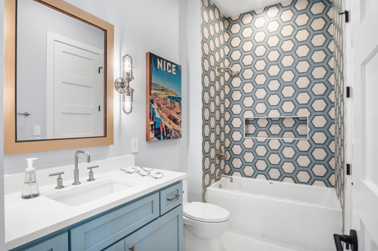 221 Teakwood Drive, Port Aransas, TX 78373