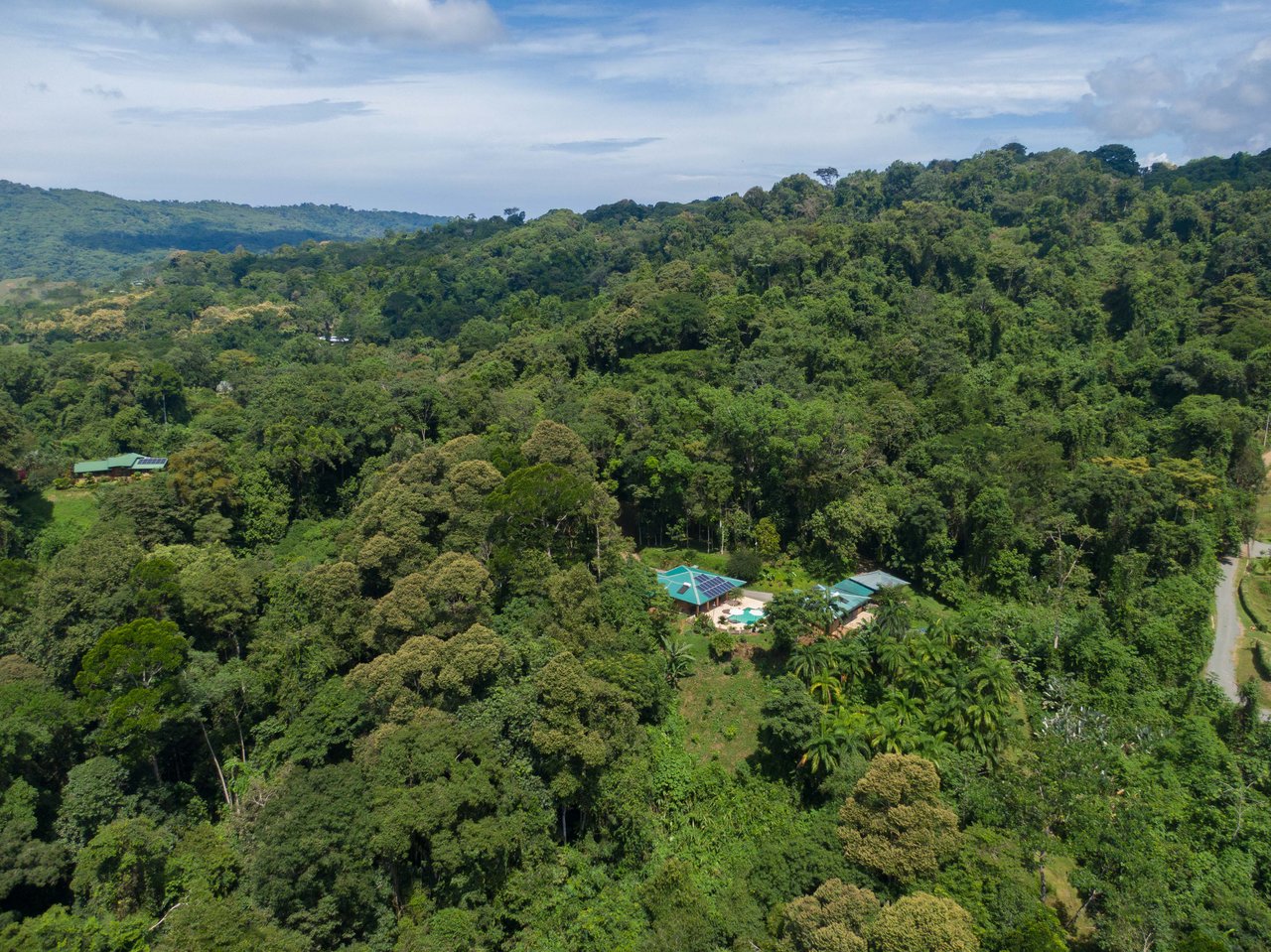 Valley of the Horses , Multi-Home Mountain Retreat -Dominical