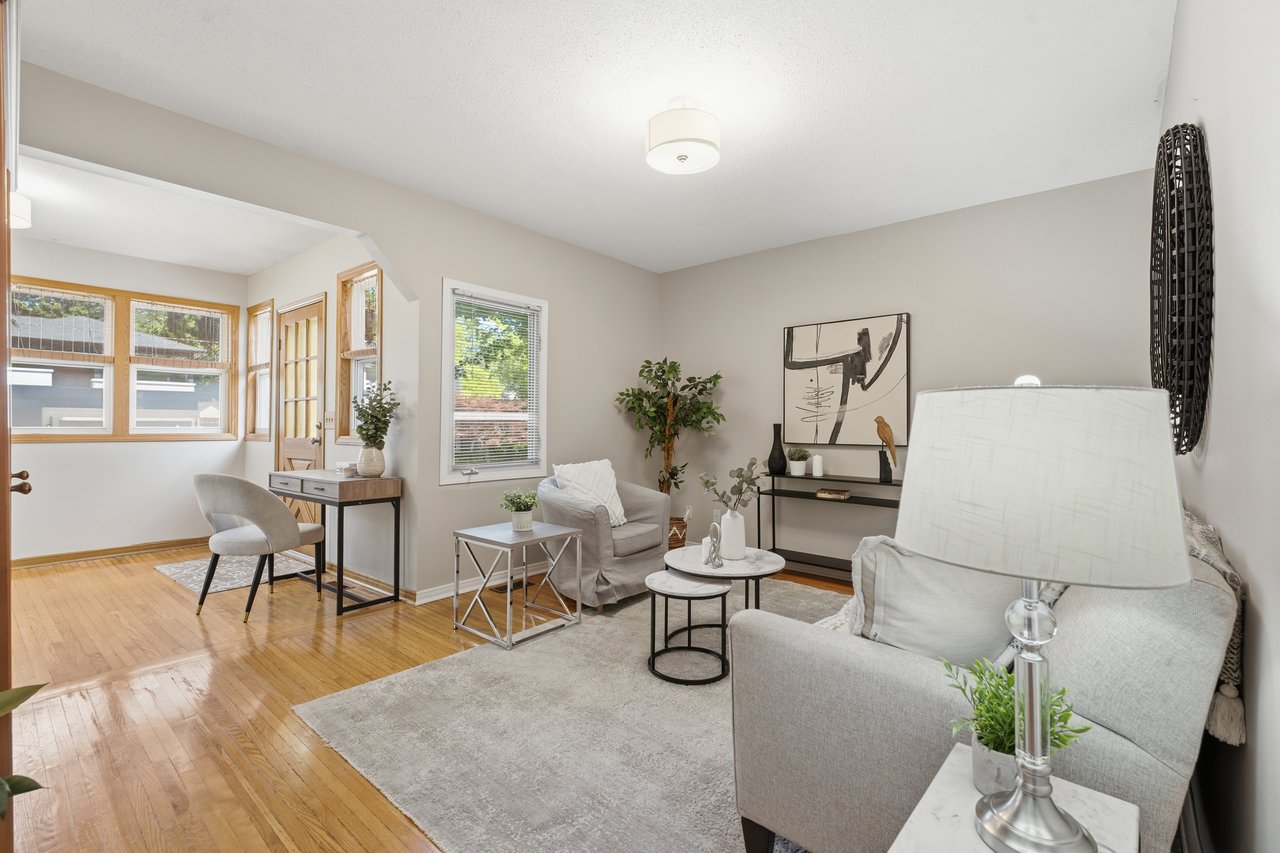 64 Eaglewood Blvd