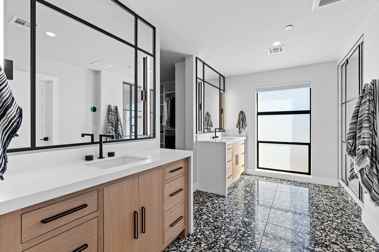 3842 E SAN MIGUEL Avenue, Paradise Valley