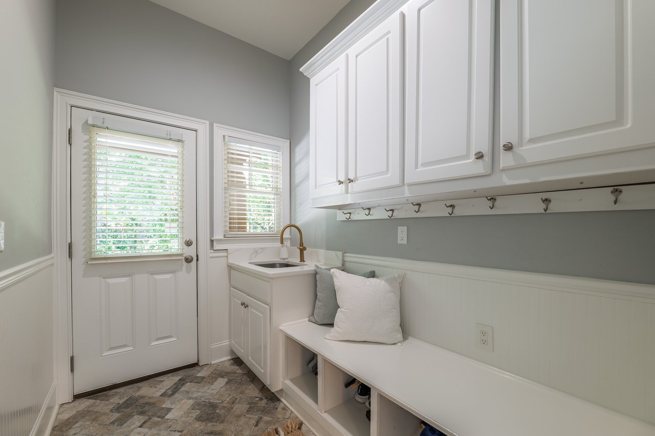 1425 Rolling Links Drive