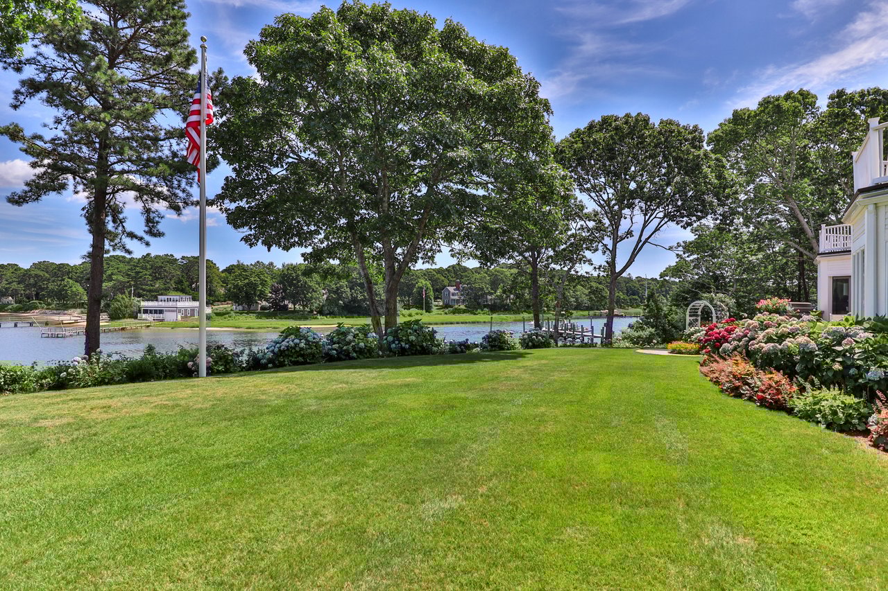 Breathtaking views over West Bay and Eel River