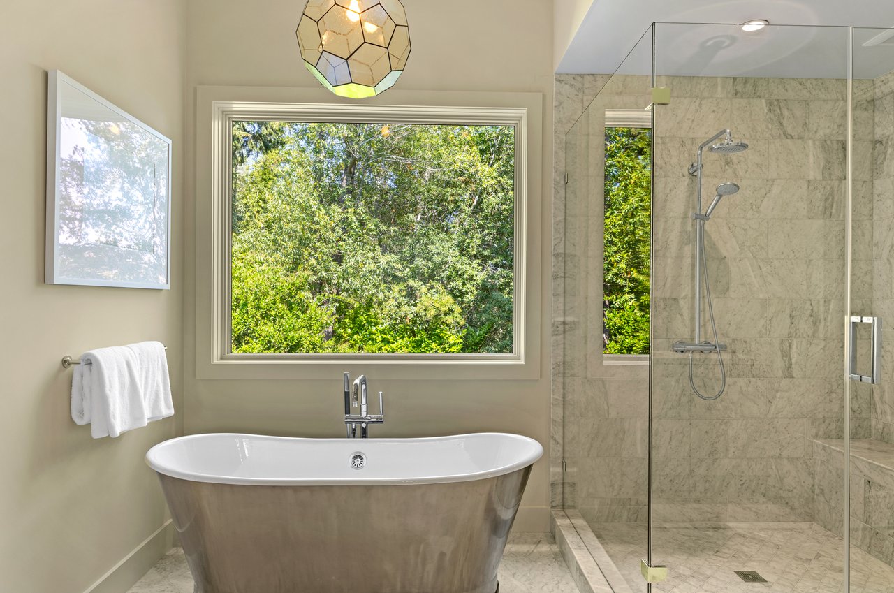 Private, Modern Compound in Premier Ross Location