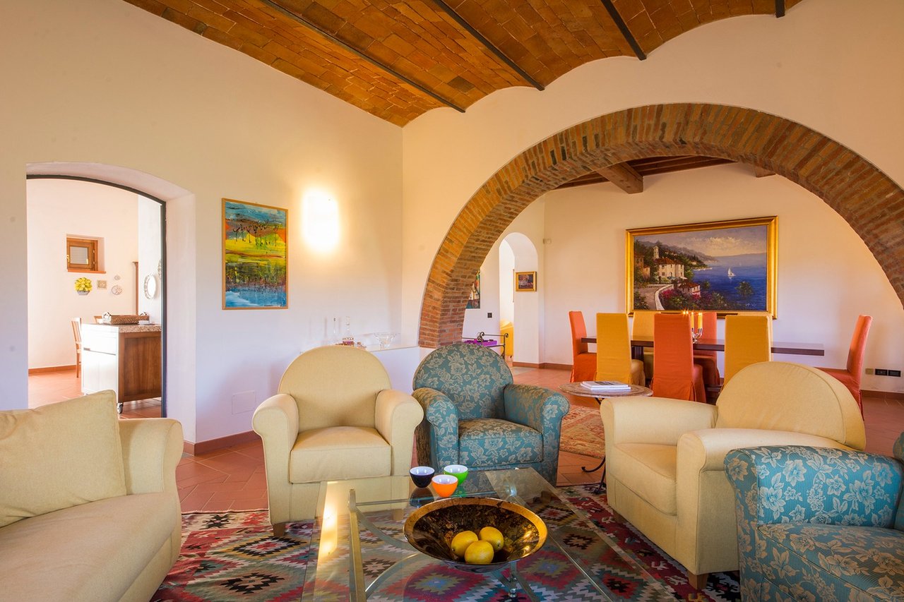 Villa Del Sole Country HO