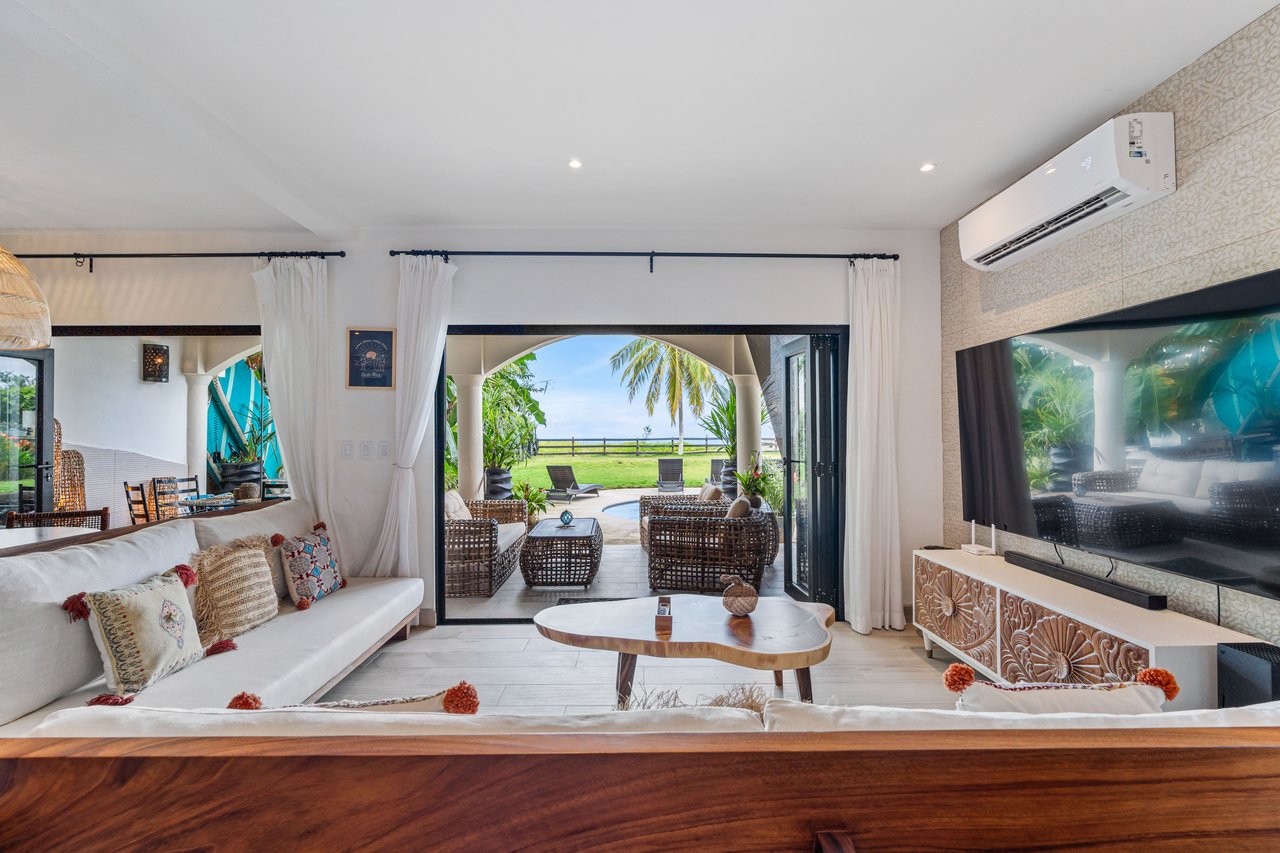 Twin Dolphins 1A - Beachfront Condo in Playa Potrero Costa Rica