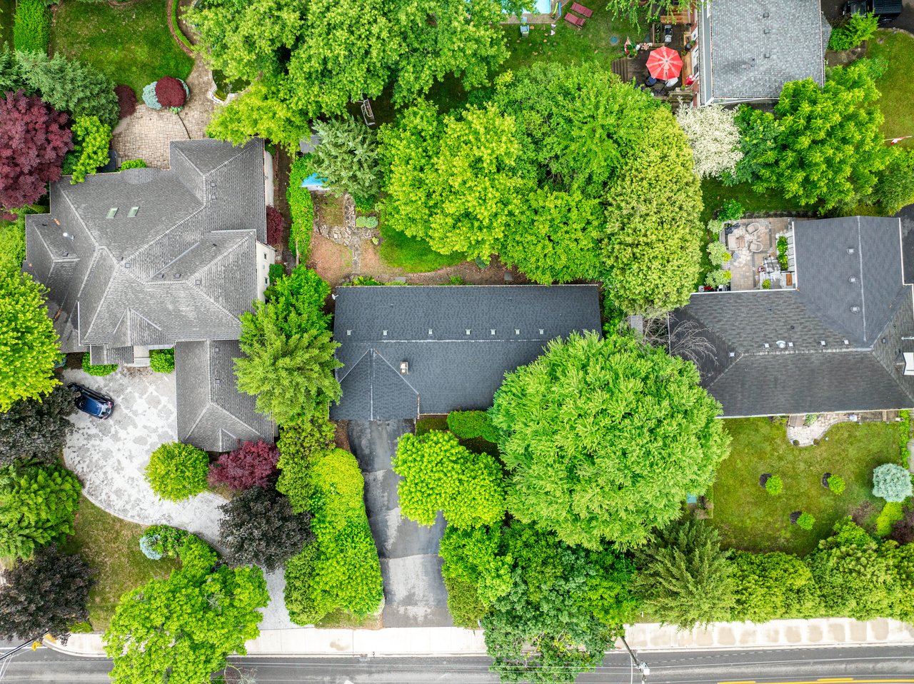 4312 Lakeshore Road, Burlington