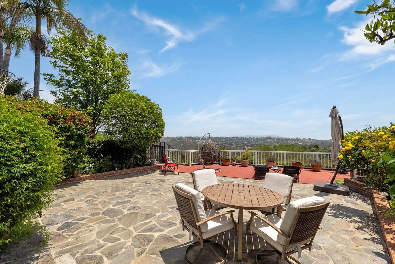 2282 Canyonback Rd, Brentwood