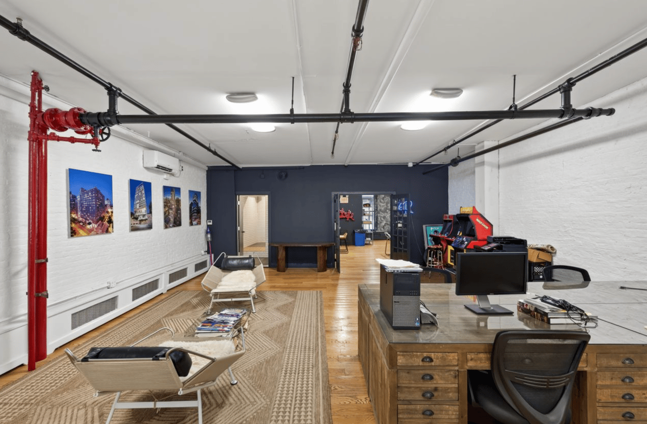 88 West Broadway