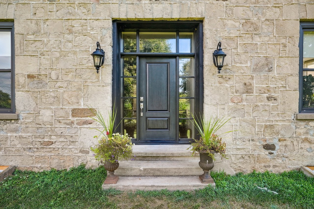 Extraordinary Equestrian Estate