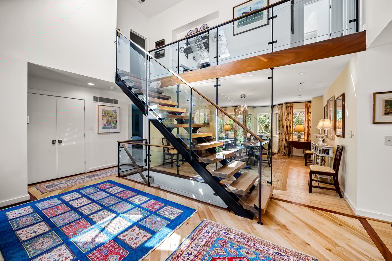 18 Treadwell Court