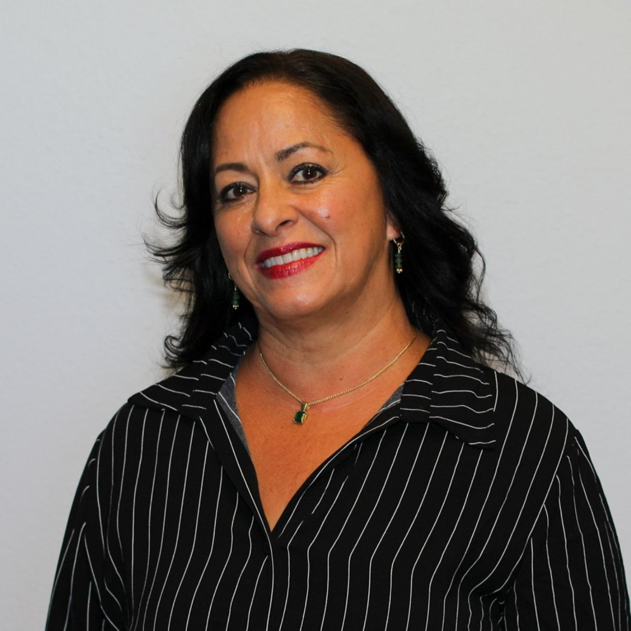 Cheryl Fernandez Makawao, HI Real Estate Agent Headshot