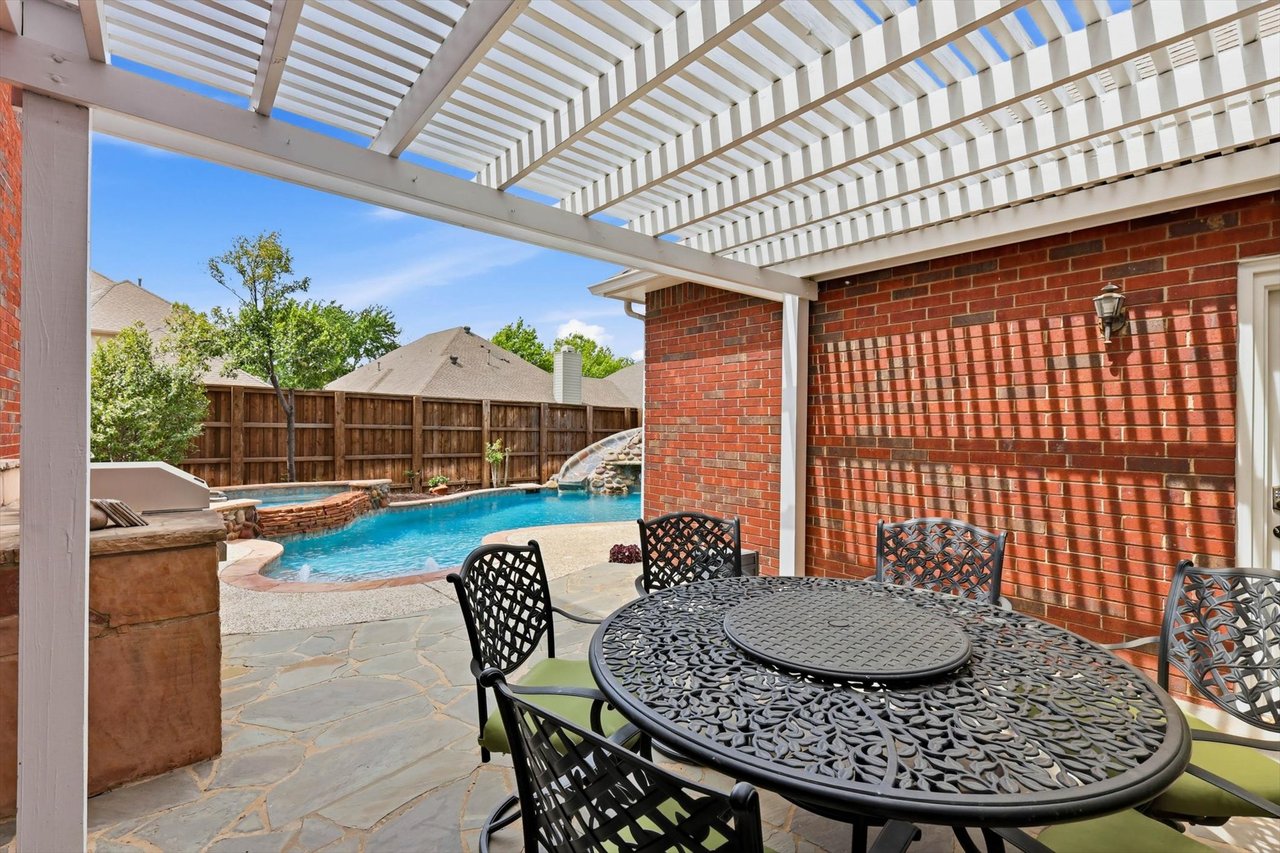 305 Brushy Creek Trail