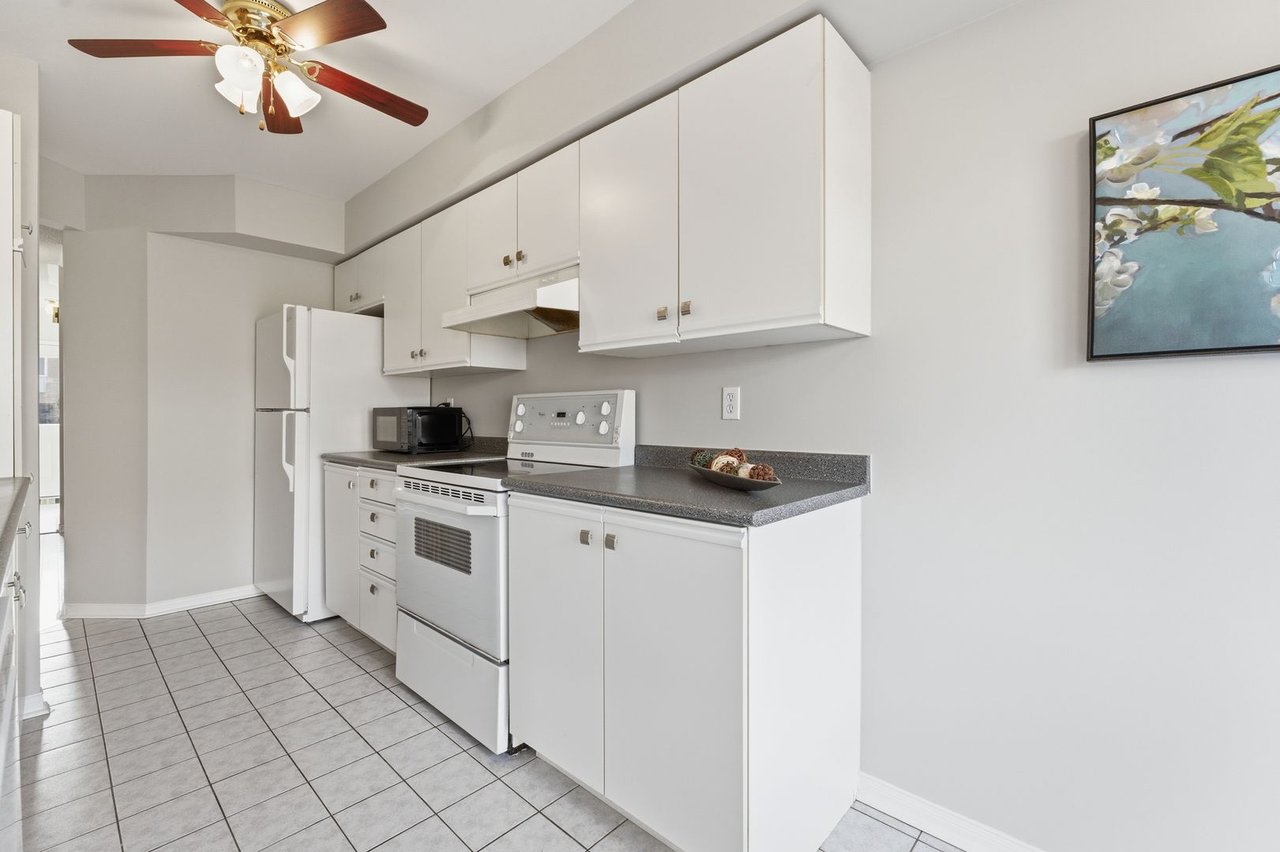 819 Village Green Blvd 27