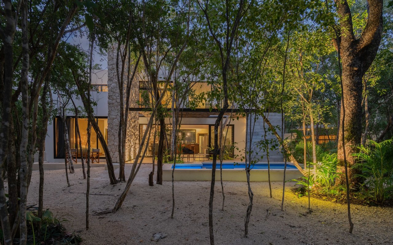 Villa 2  | Beautiful 4 Bedroom with Large Pool in 12 O’Clock Tulum