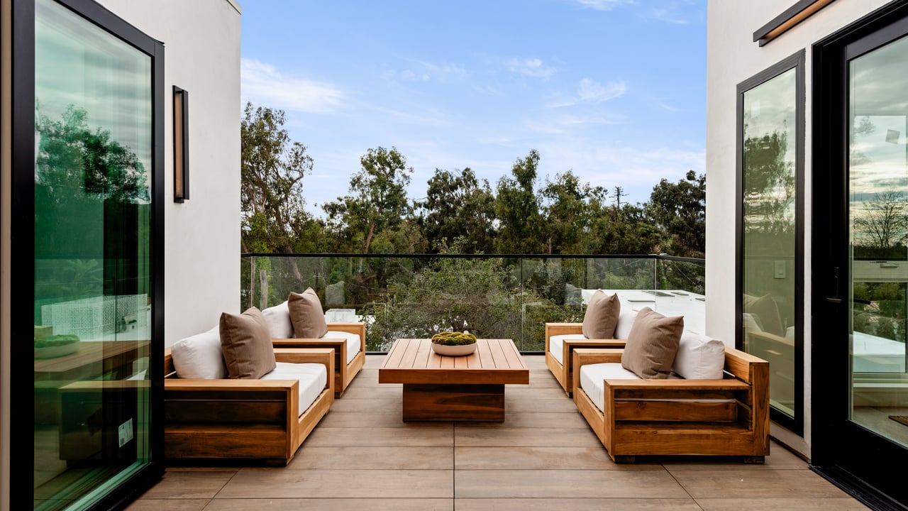 505 S Barrington Ave #410, Brentwood