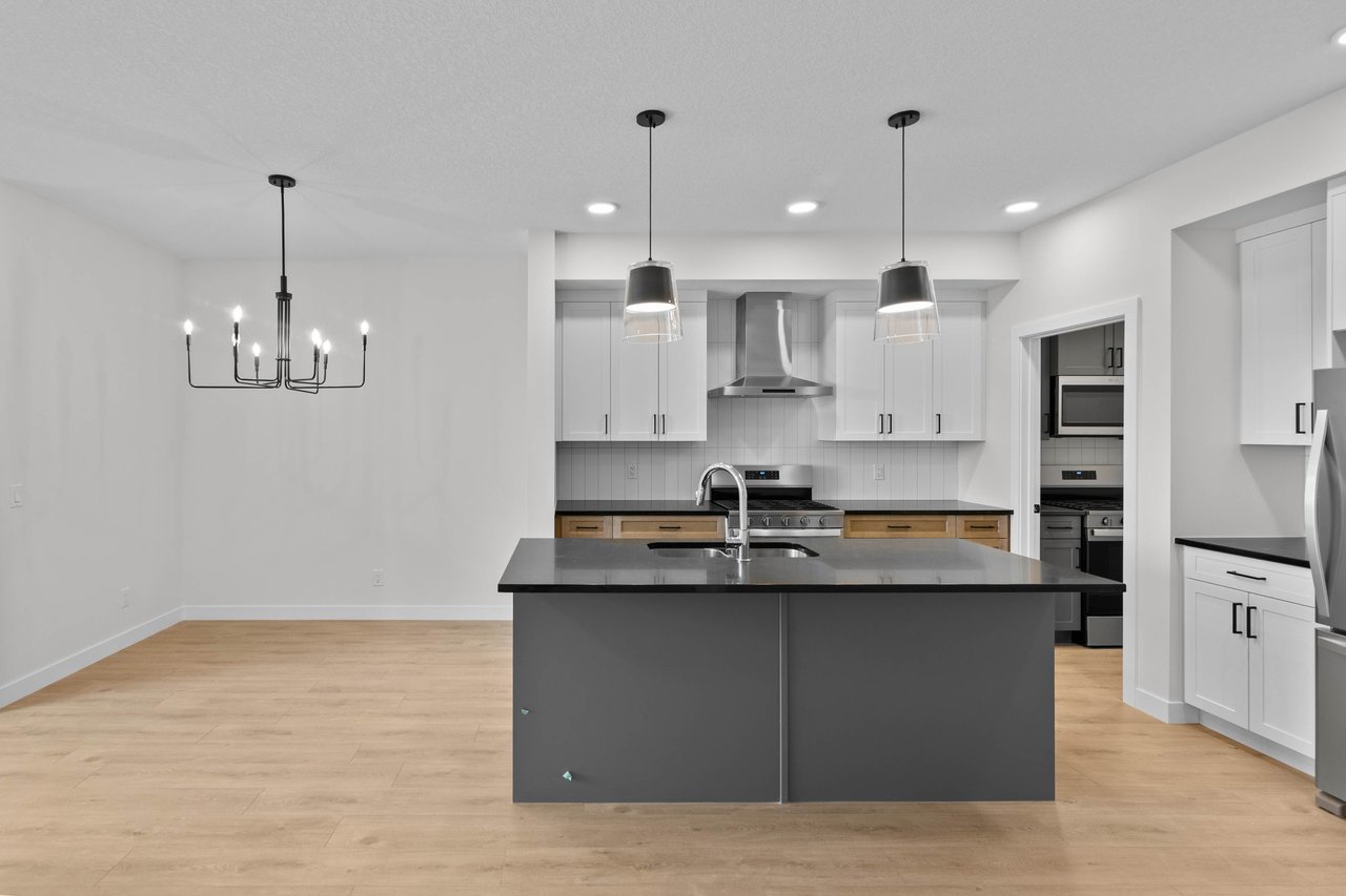 175 Belvedere Crescent SE