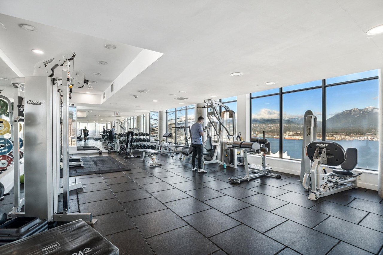128 W Cordova St, #705