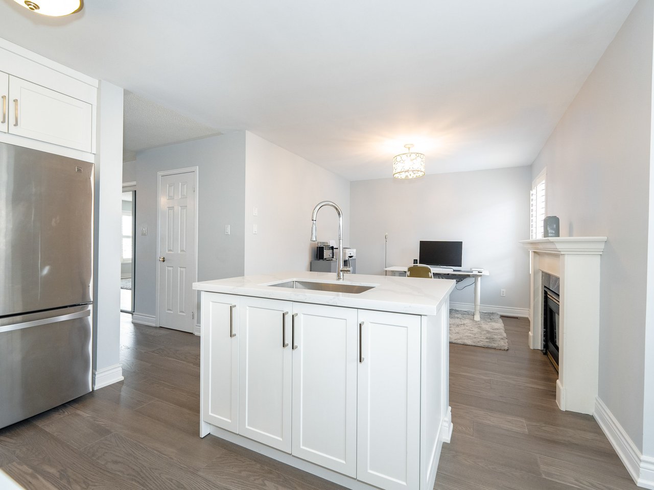 84 Grasslands Ave