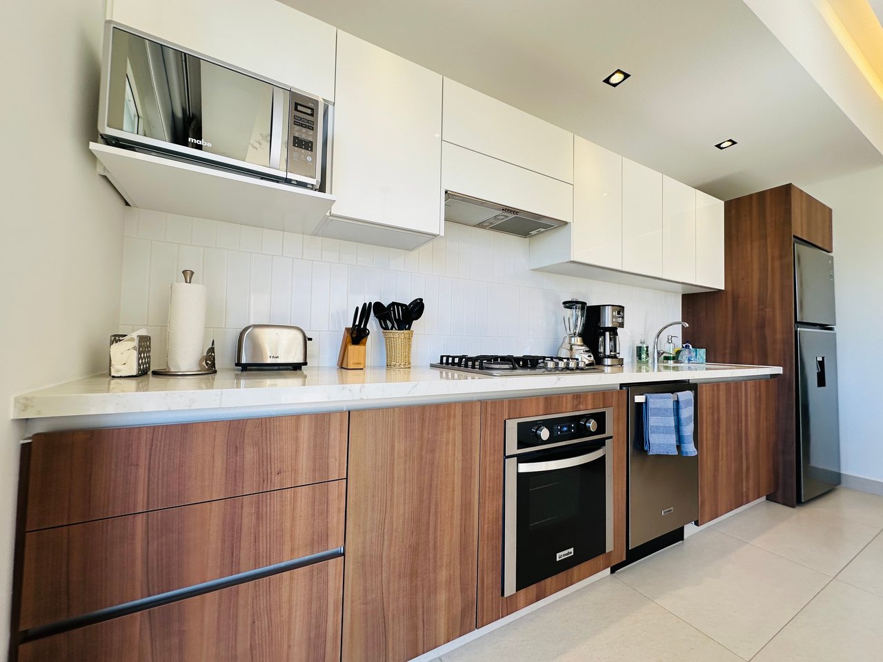 🌊 FOR RENT - Pavilion - 2 Bed Ocean Views - Check-In to the Extraoardinary!