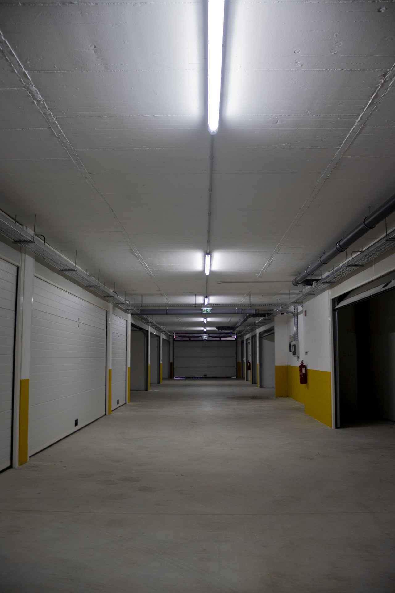 Modern 1-Bedroom Apartment with Parking in Braga