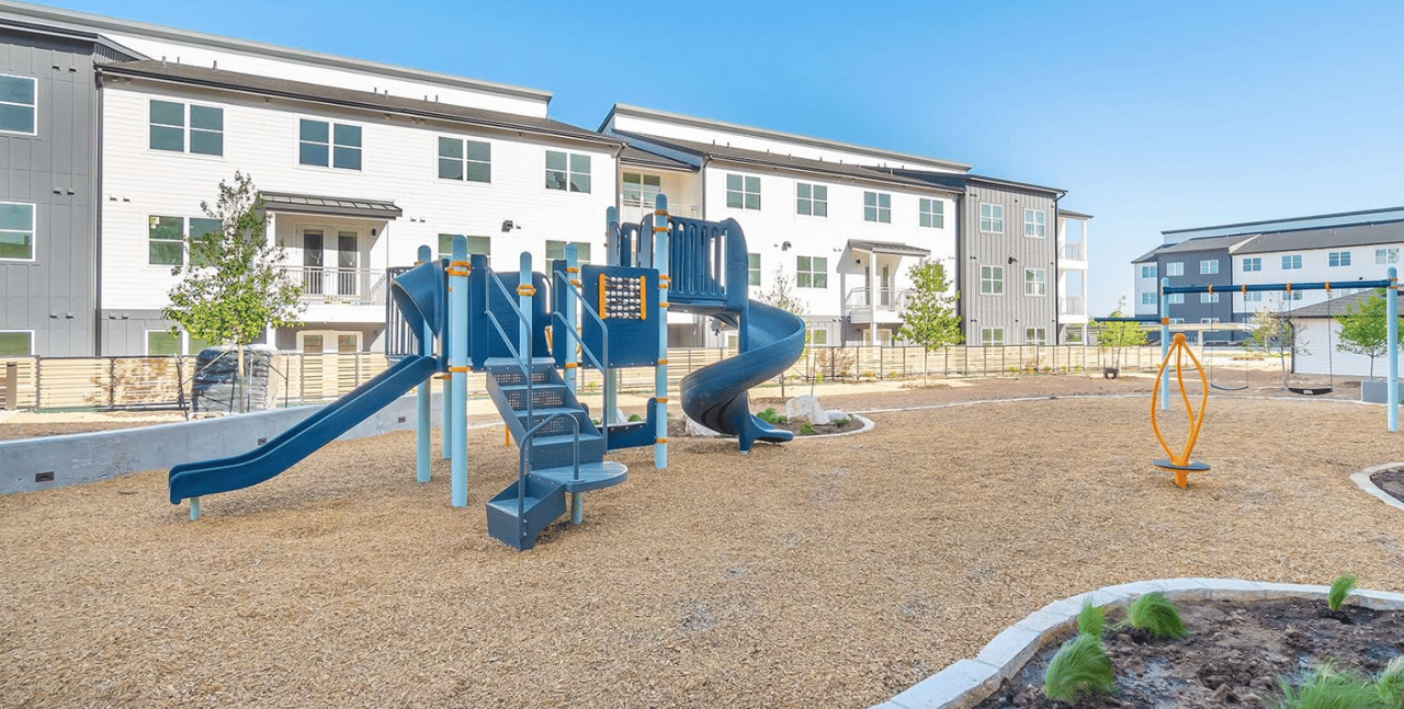 Enjoy up to 12 weeks of base rent FREE!