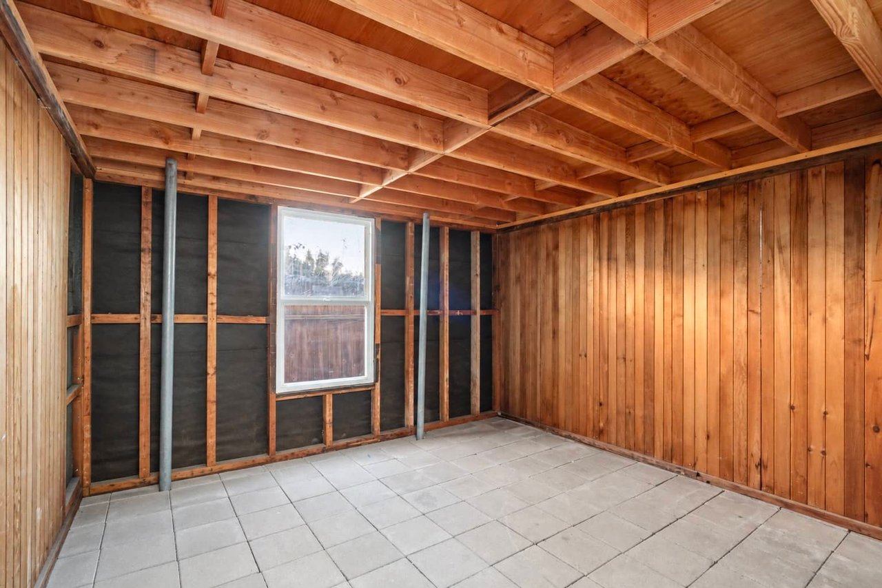 32 Seville St