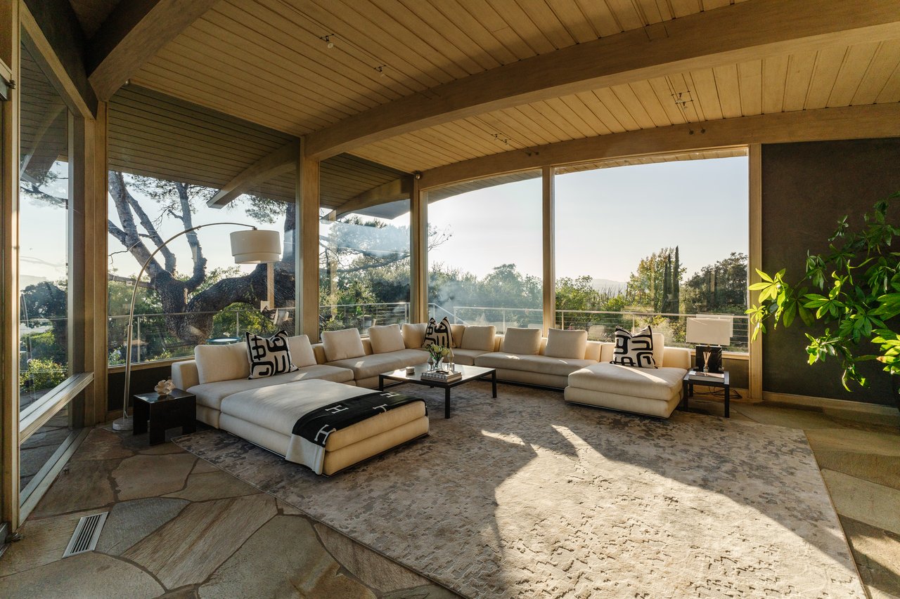 624 Cole Pl, Beverly Hills, CA 90210