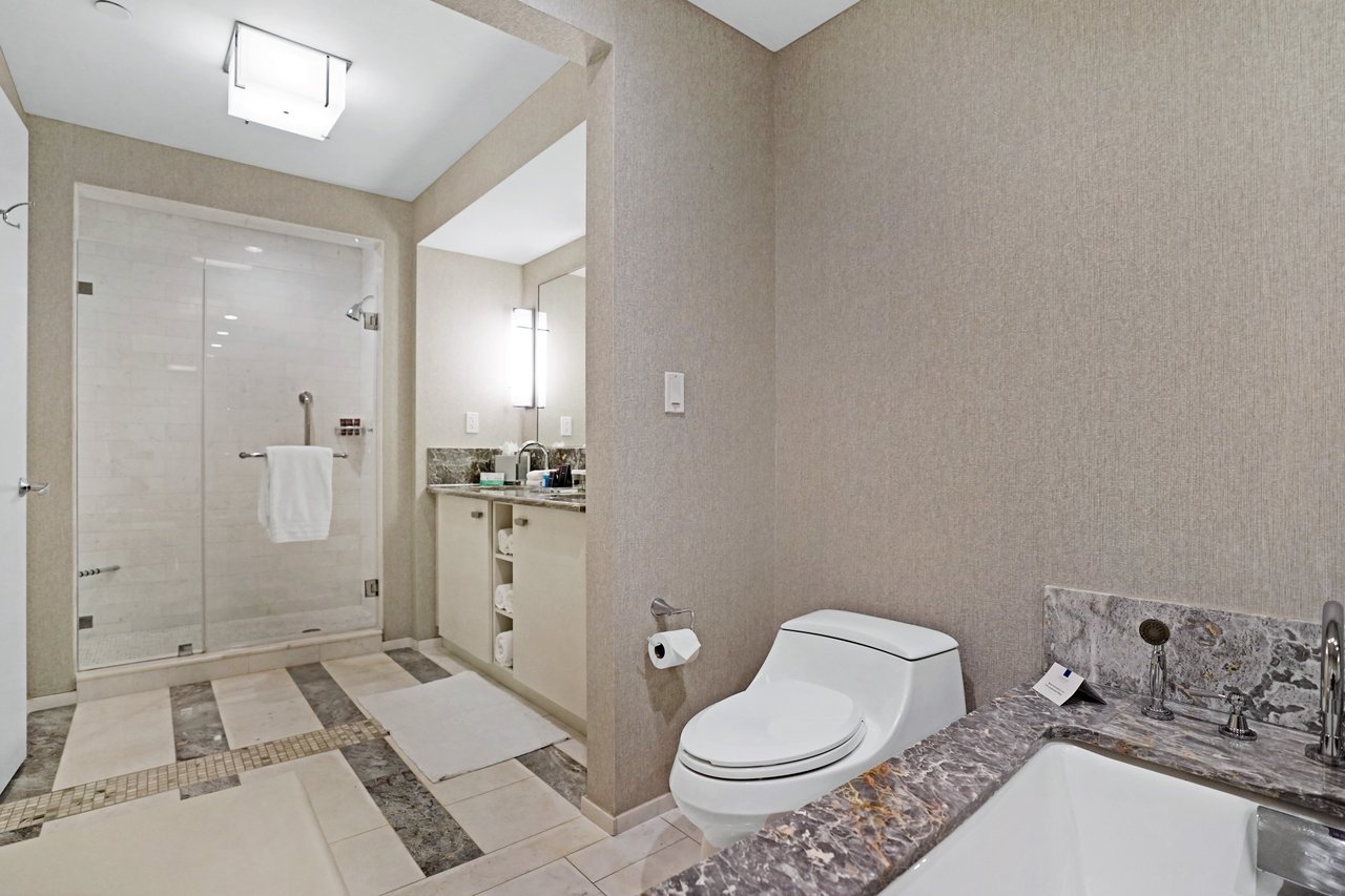 The Ocean Resort Residences (Conrad Fort Lauderdale Beach)