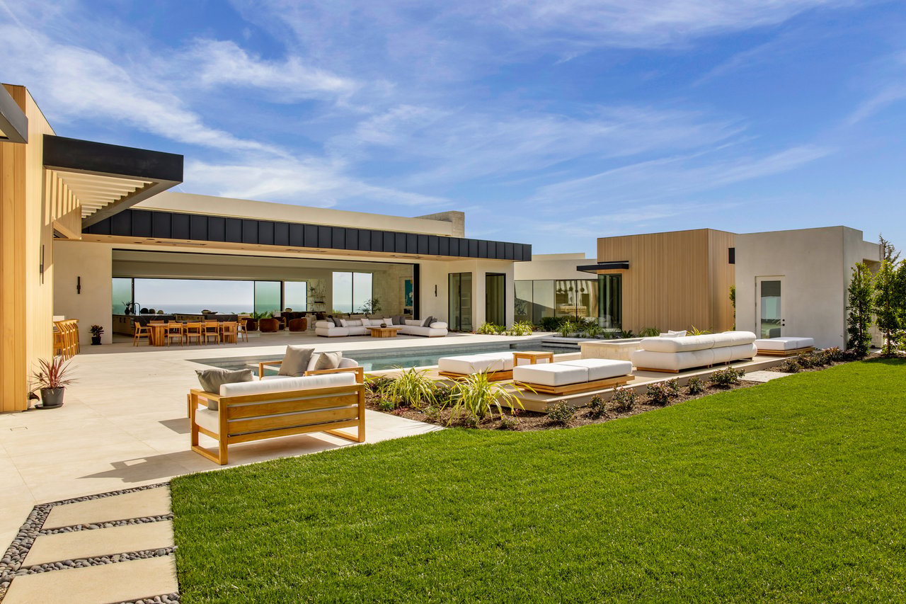 Ellice Street, Malibu